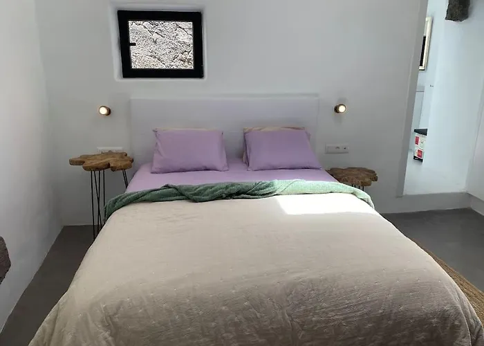 Lovely Studio In Original Finca